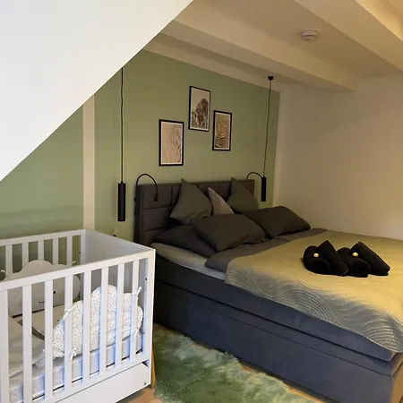 Domschatz Γκόσλαρ